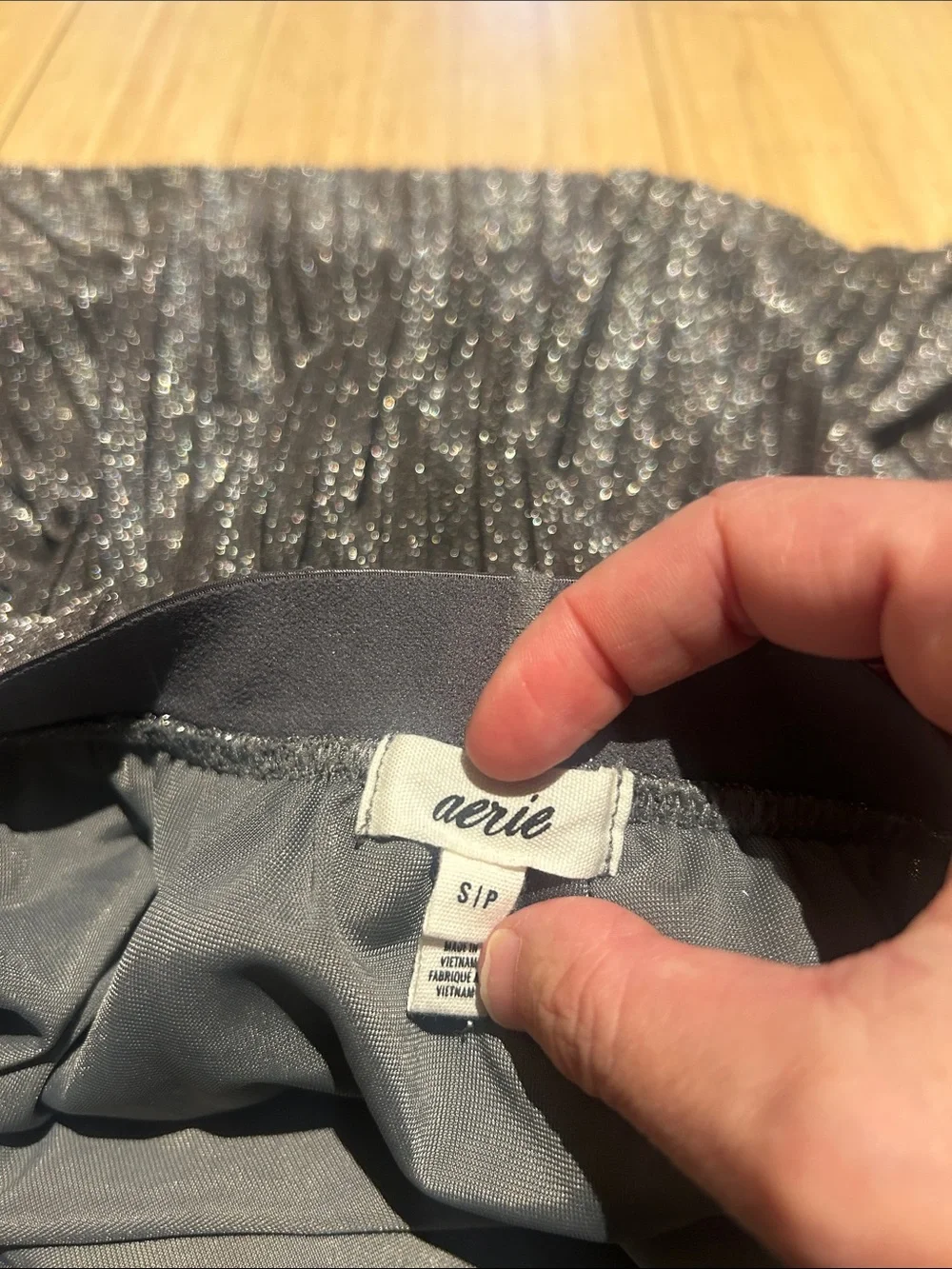 NWOT Aerie Women's Pleated Metallic Maxi Skirt Size Small